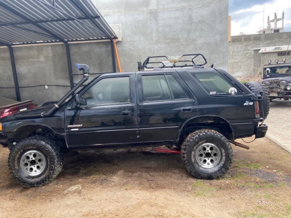 LetsGiveBackToRobertoBurbano