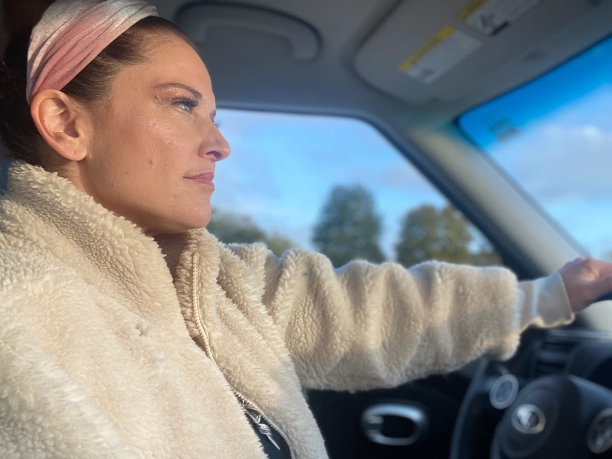 HelpAnnaRepairHerCar