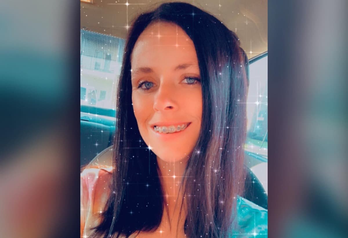 TayNeedsMajorDentalSurgery