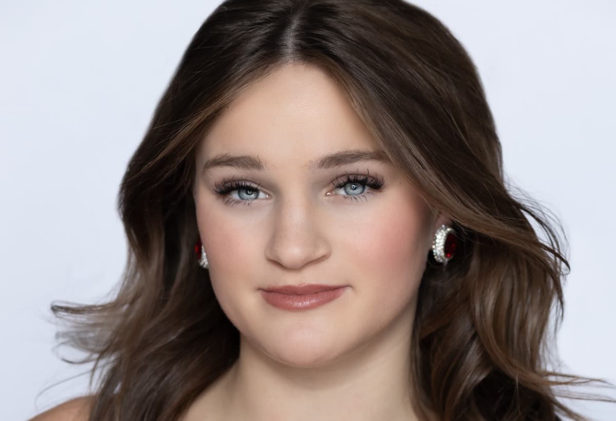 AmeliaMcIverNorthernUTteen