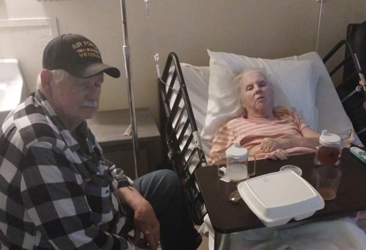 HelpAVietnamVetBuryHisWife