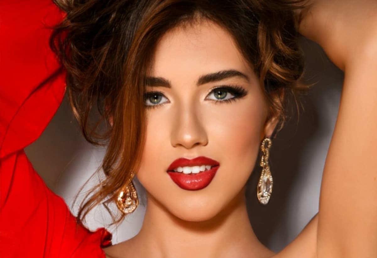 MissHoustonSarahSwift