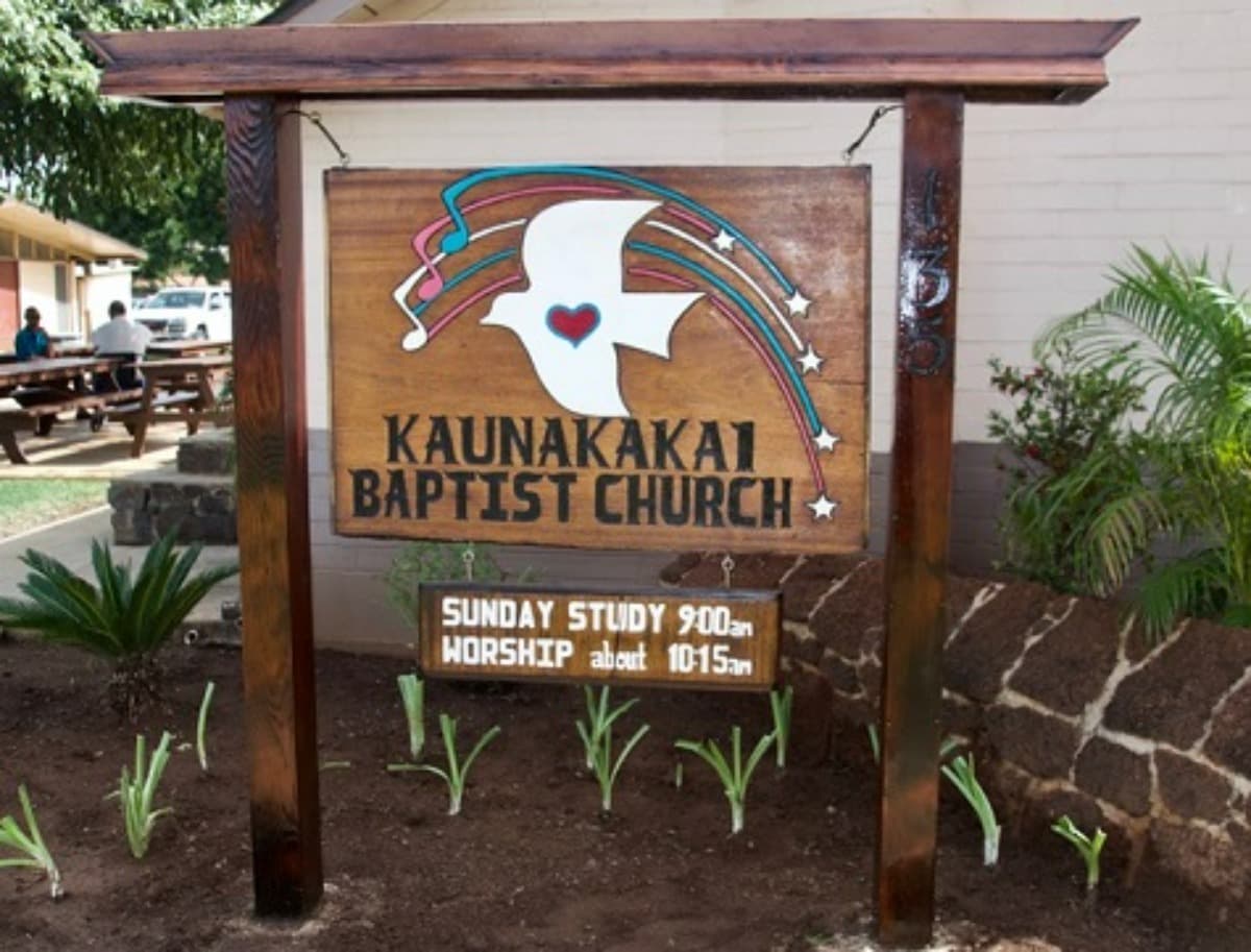 SevertGirlsMissiontoMolokai