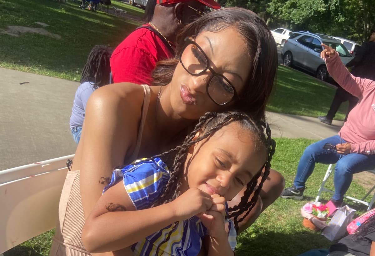 HelpMeAndMyDaughterGetAHome