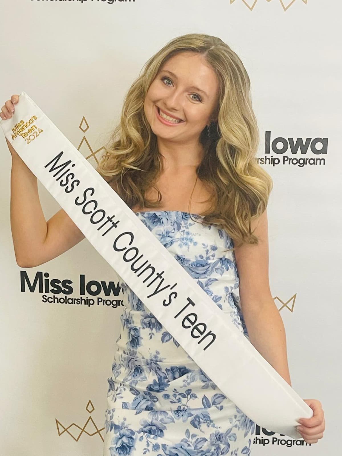 KenzieRileyMissScottCoTeen