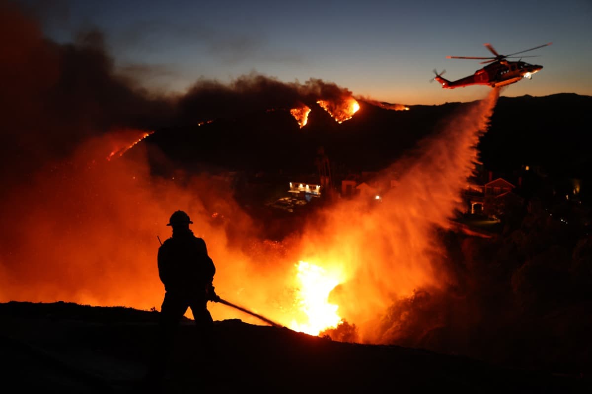 LAFirefightersAndPeople