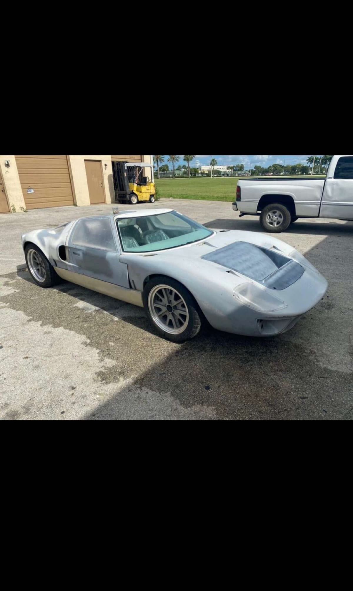 IWannaFordGt40ReplicaPlsHelp