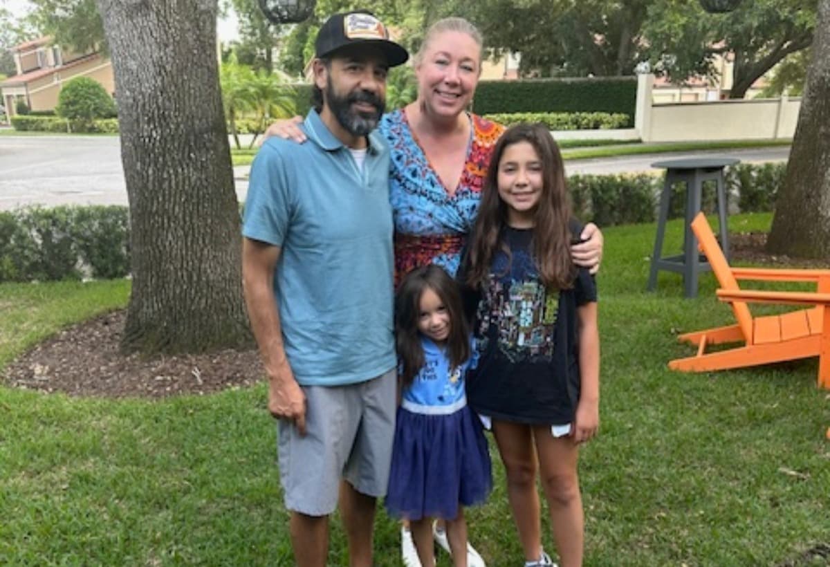 HelpBollesColleagueSantiago