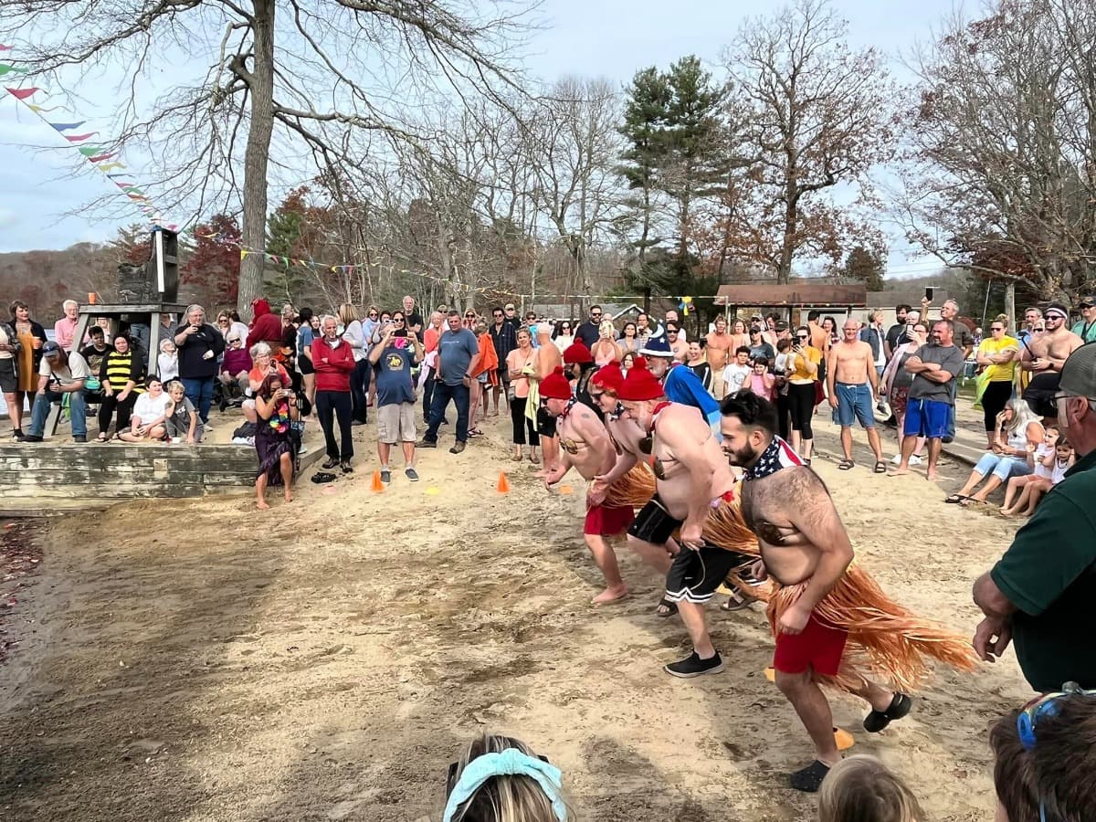 Leahs4thAnnualPolarPlunge