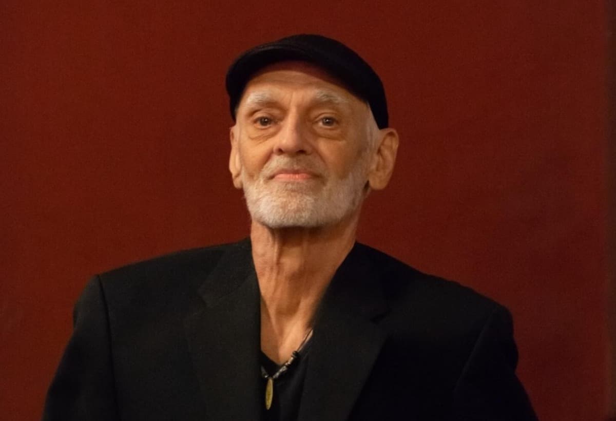 MakeWavesInMemoryOfLes