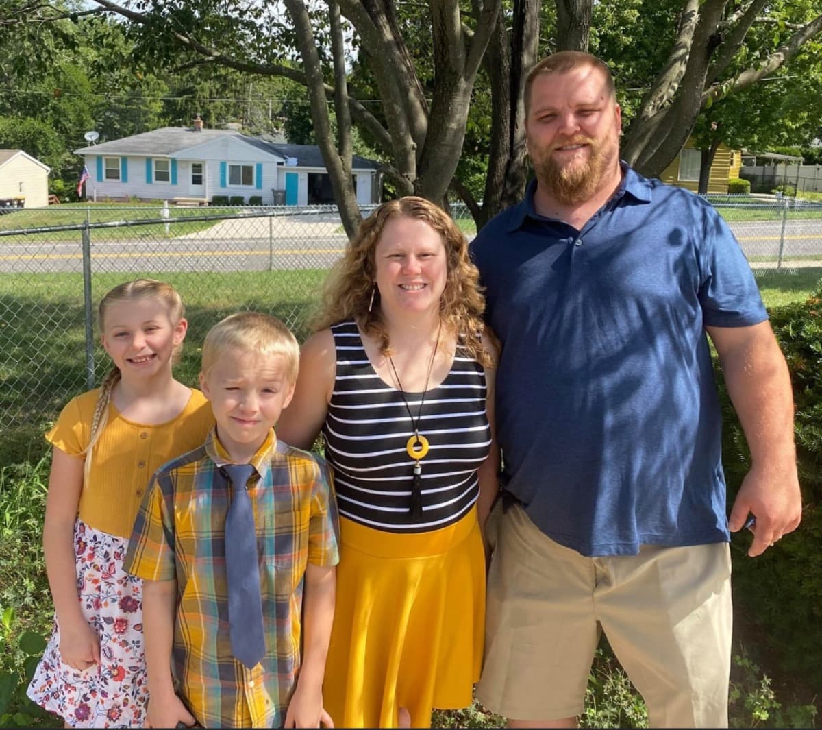 ROBERTNEEDSOURHELPTHISTIME