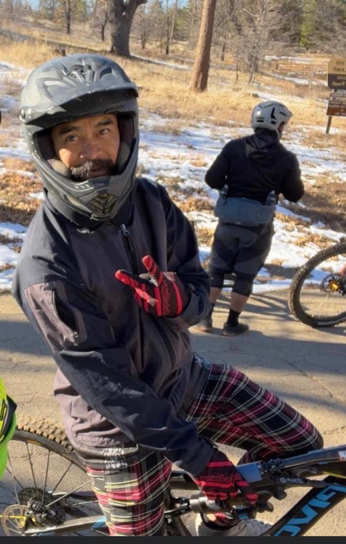 AskingLittleHelpOFOurMTBBroS