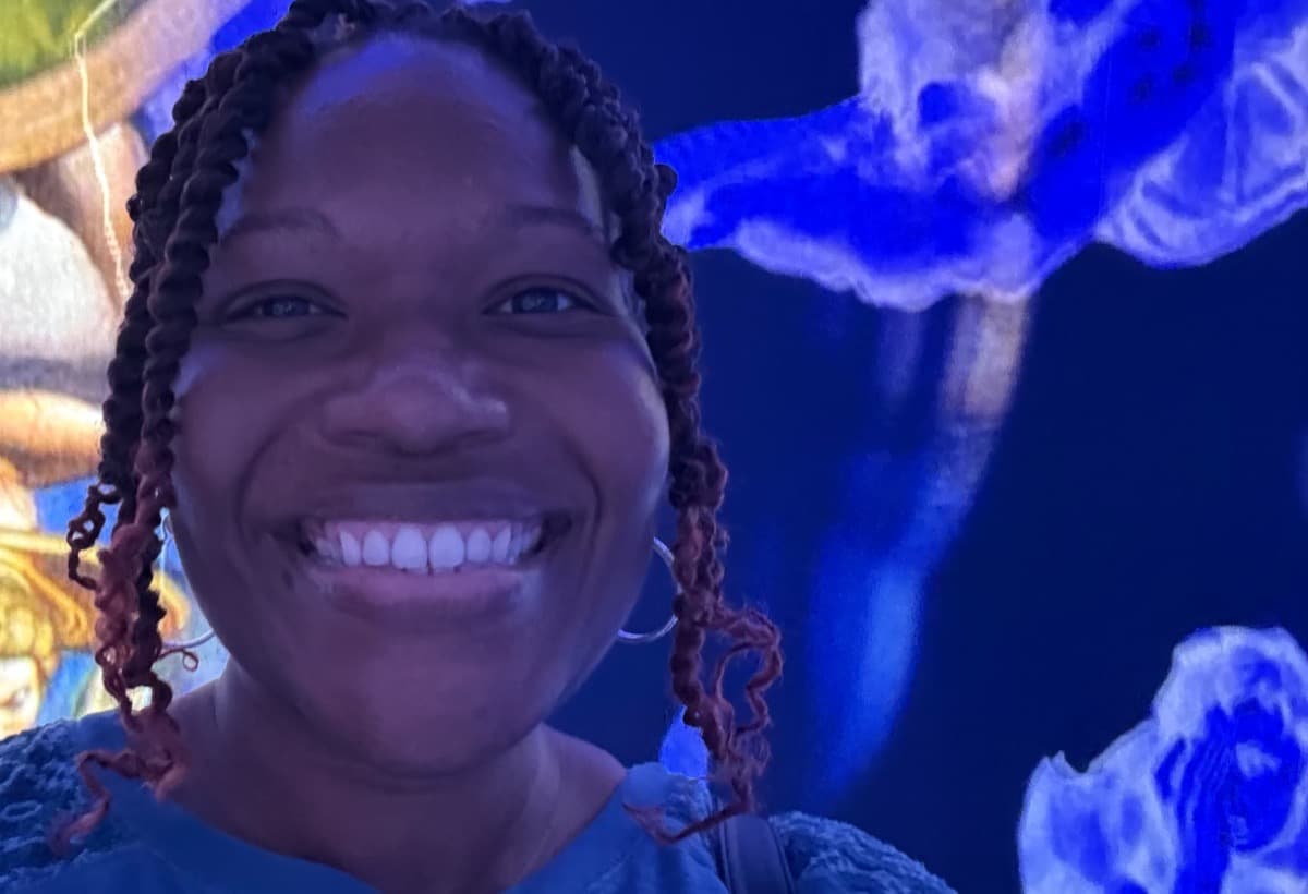 UrgentNeed2000ByFriday