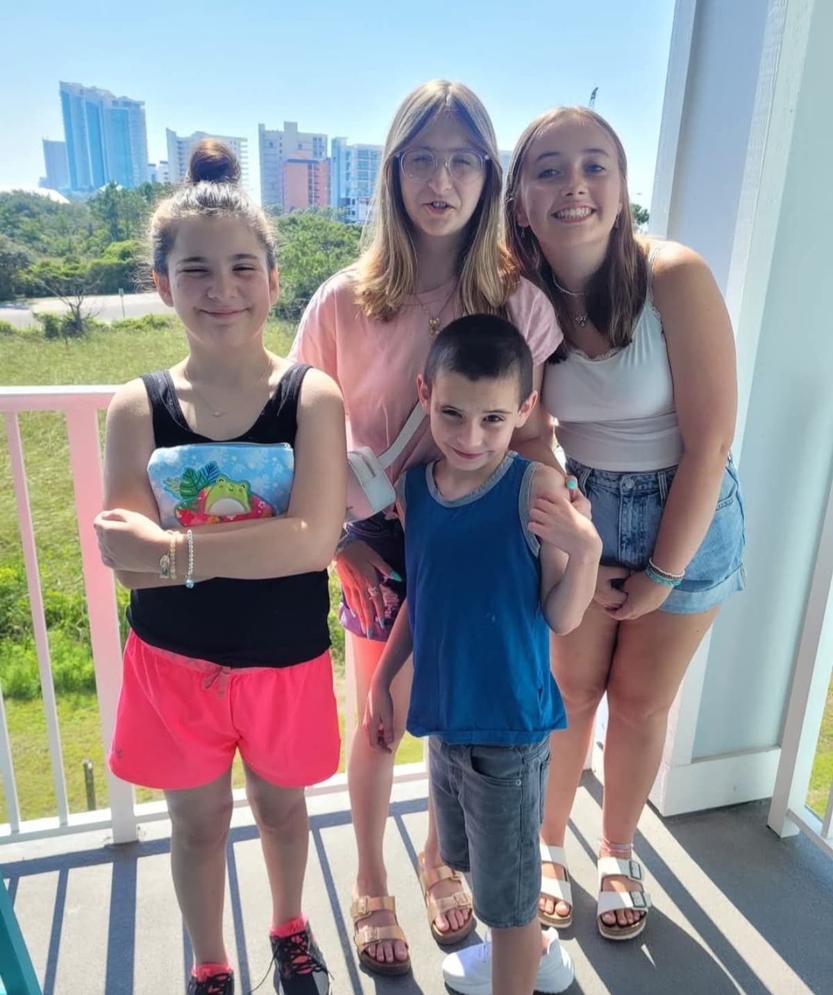 HelpMeLeaveMyCheatingHusband