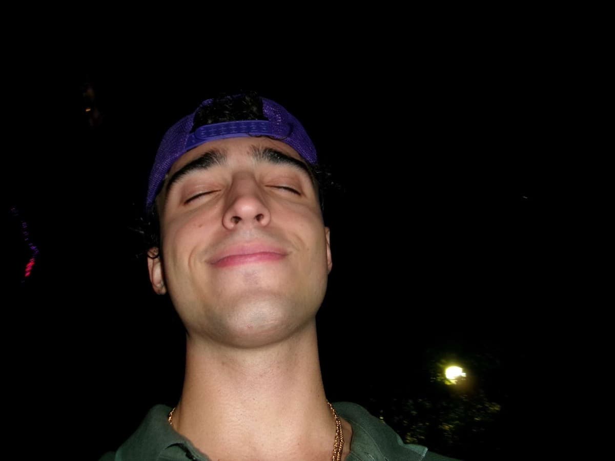 AIDANPLEASEPICKMEUPFROMLGA