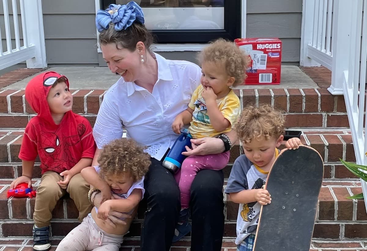 HelpAMomReuniteWithHerKids