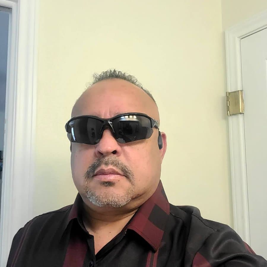 Larry Arellano