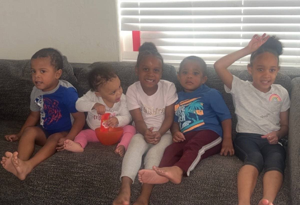 ReanaAndHerKids