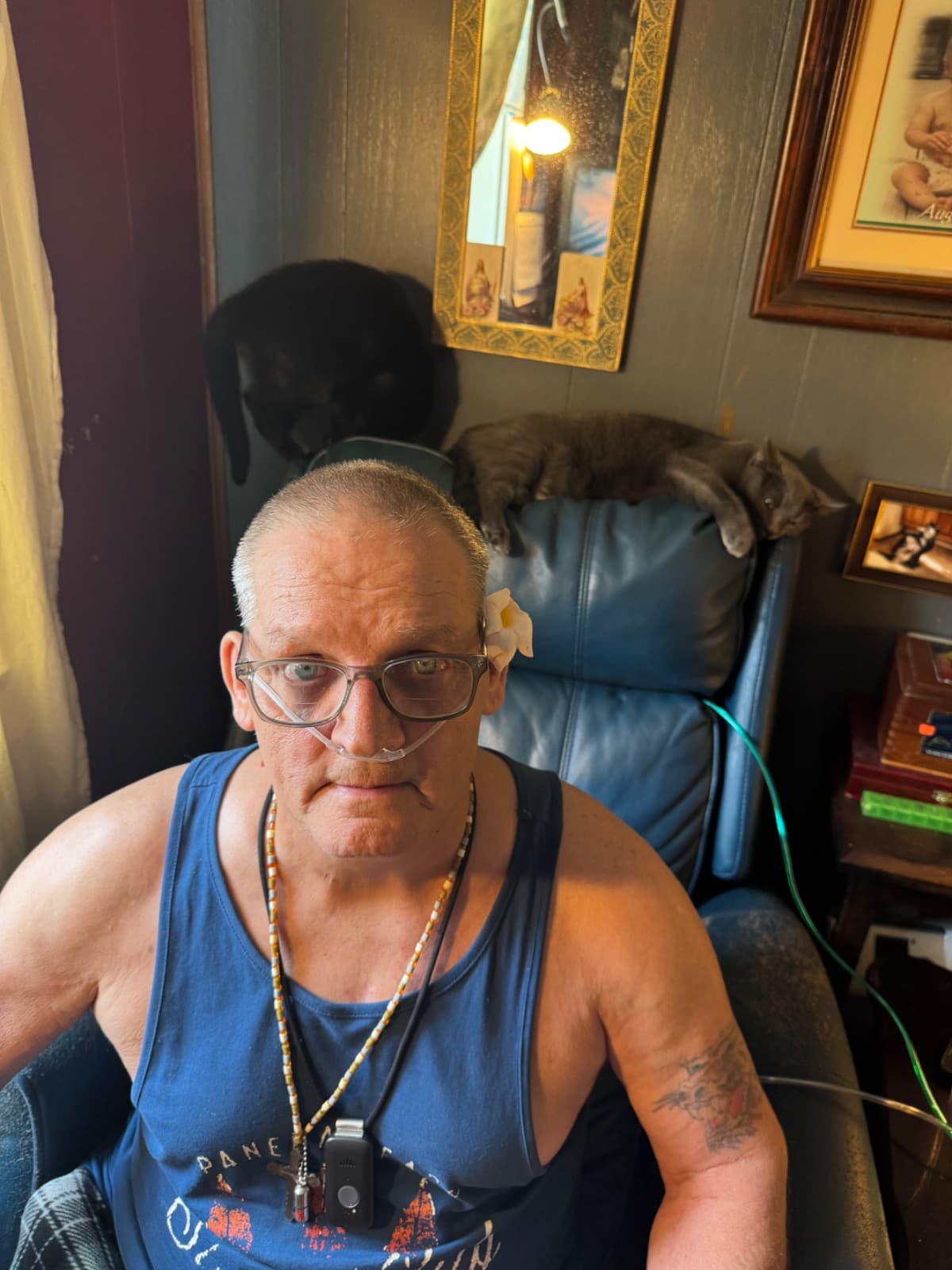 HelpFatherAndSonMovingAsap