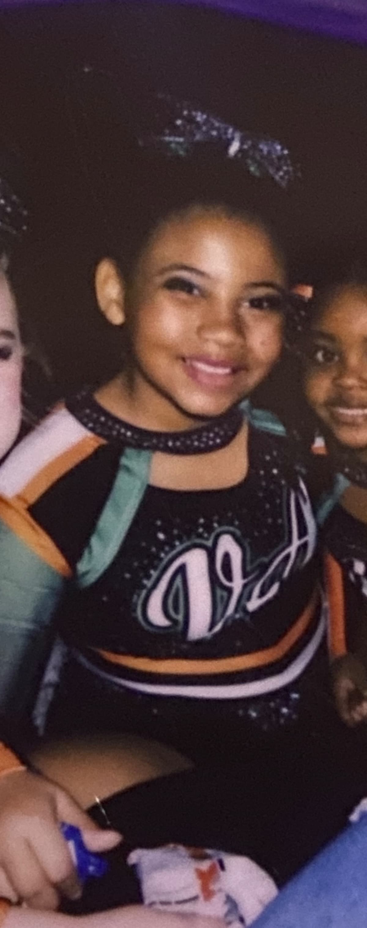 AverisCheering