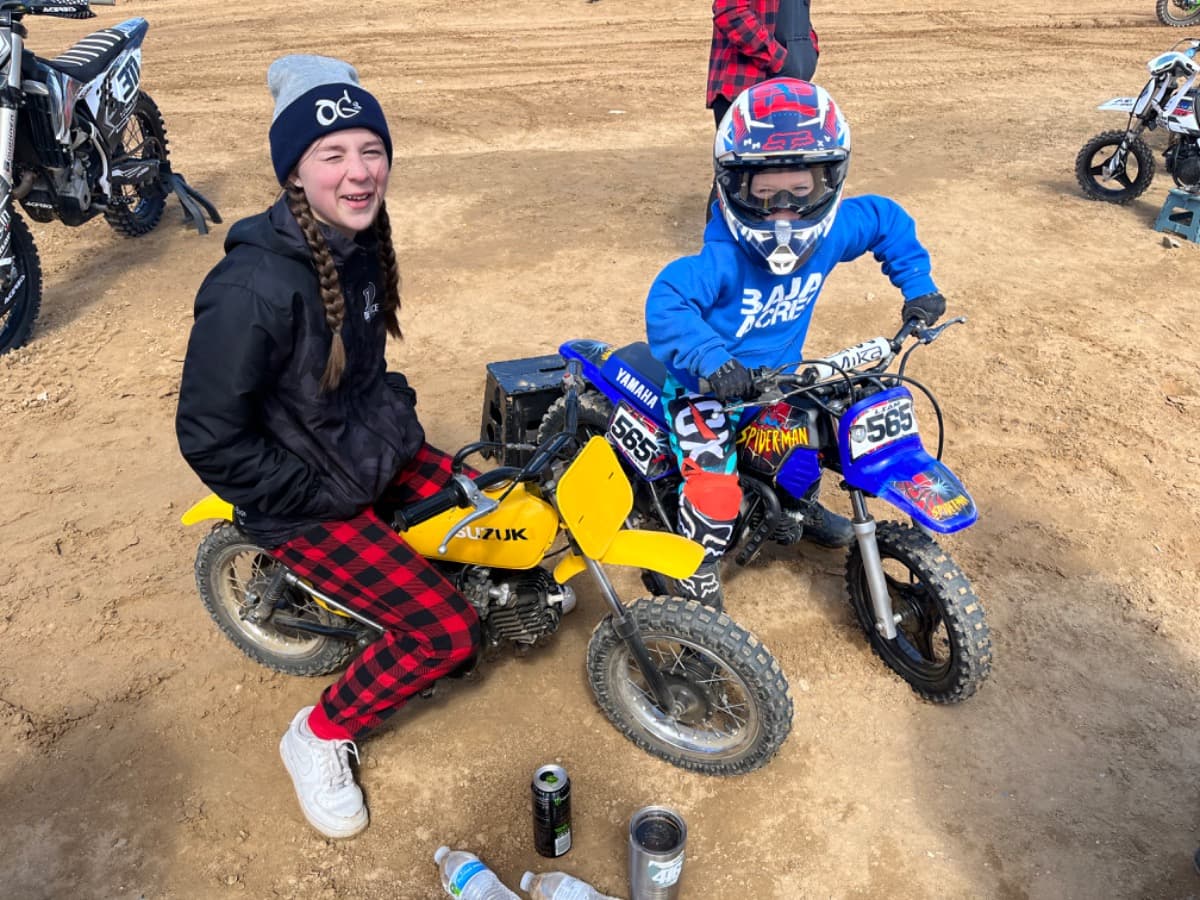 Ridingdirtbikes