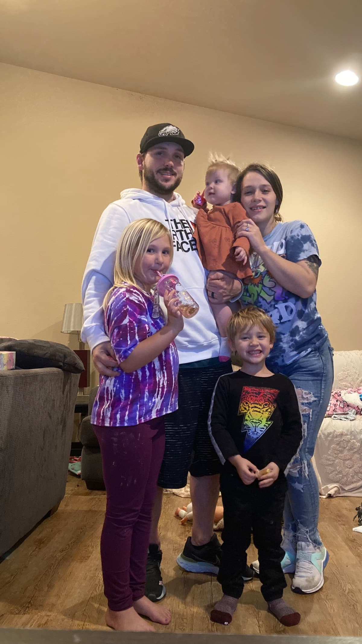 BigFamilyPlzHelpBiggerCar