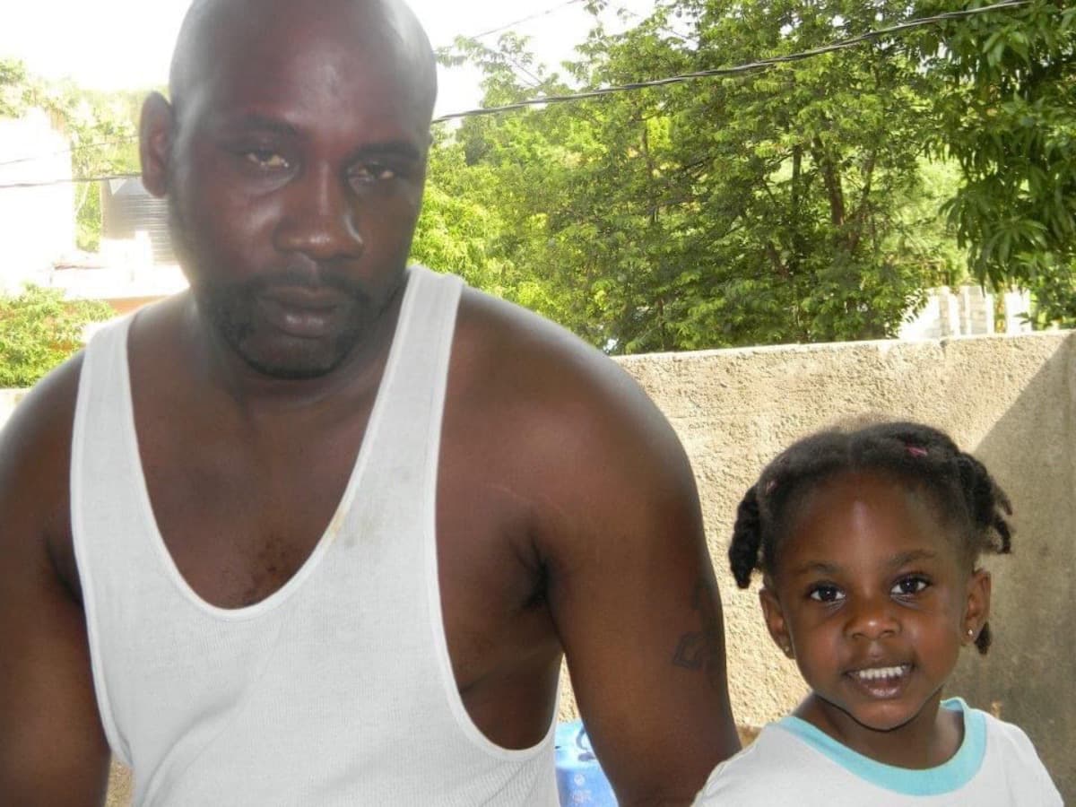 GrowingWithoutHerDad