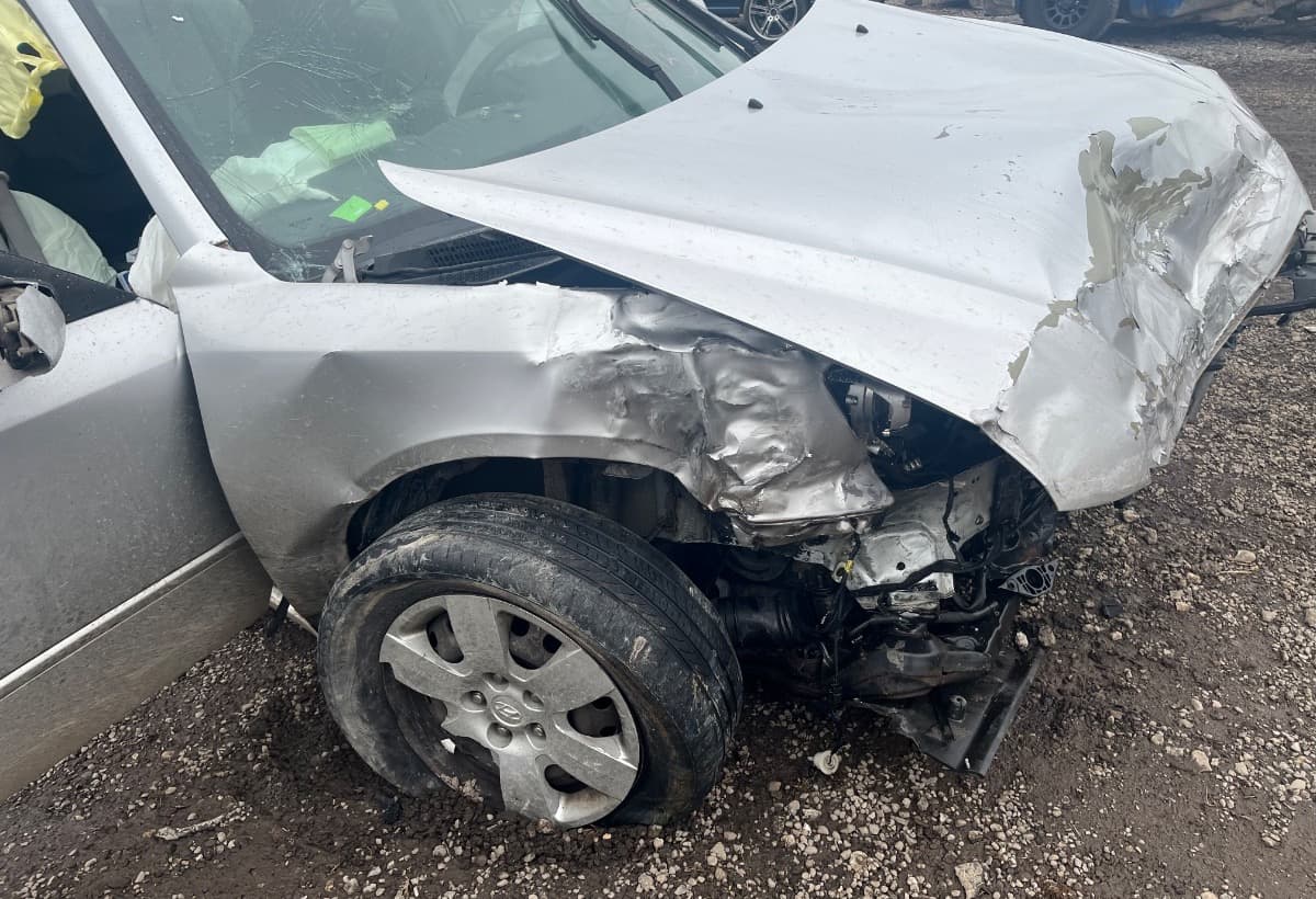 NewlyWedsInTragicAccident