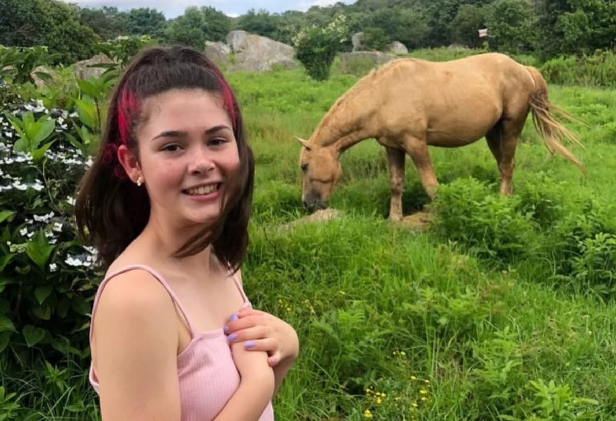 GabyWantsToVolunteerAtCamp