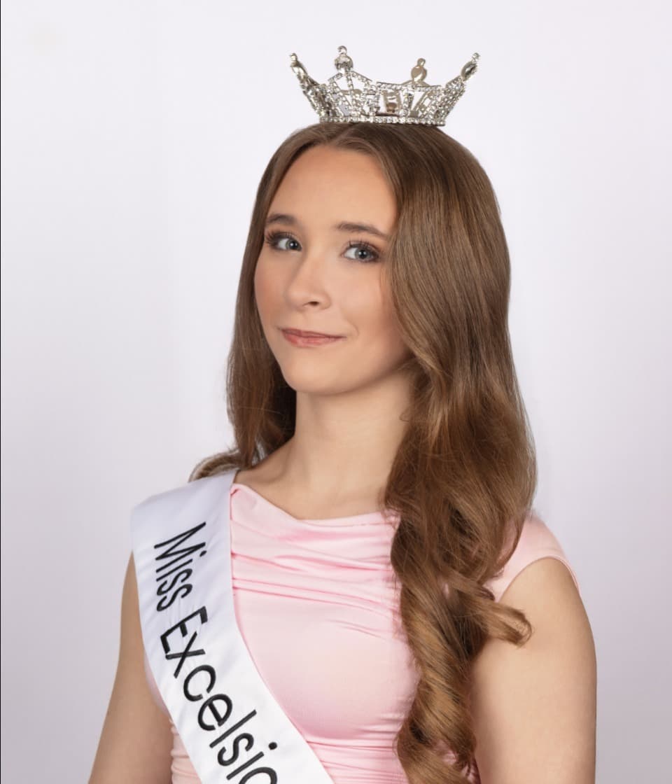 Miss New York Teen Aeowyn Sayer Holmes