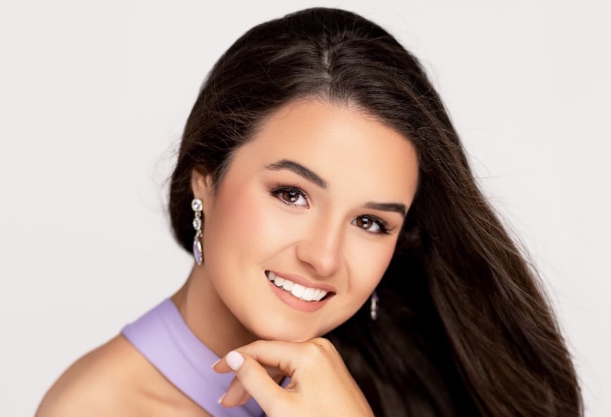 MissEmanuelCoTeenErinDumas