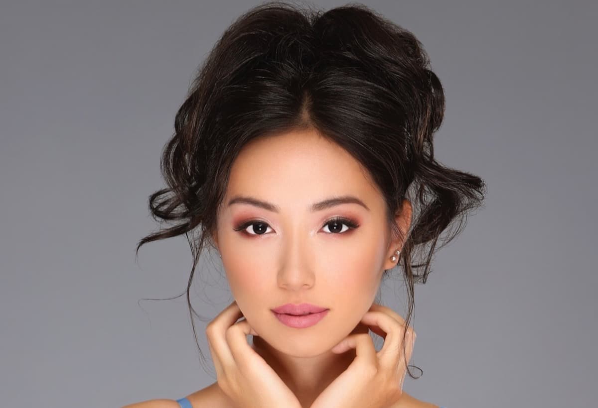 MichelleWuTeenMissVAEarth