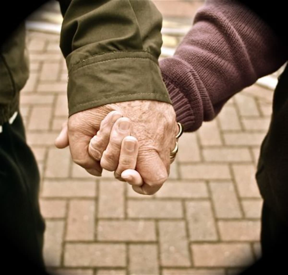 FamilyInNeedOfFinancialHelp