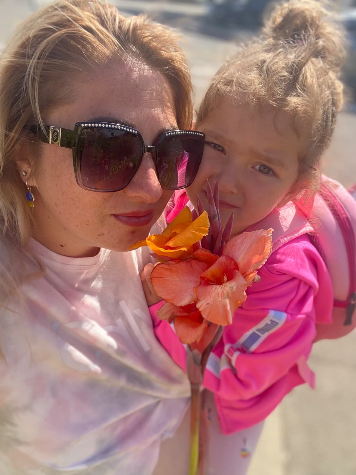 CarUkrainianRefugeeSingleMom