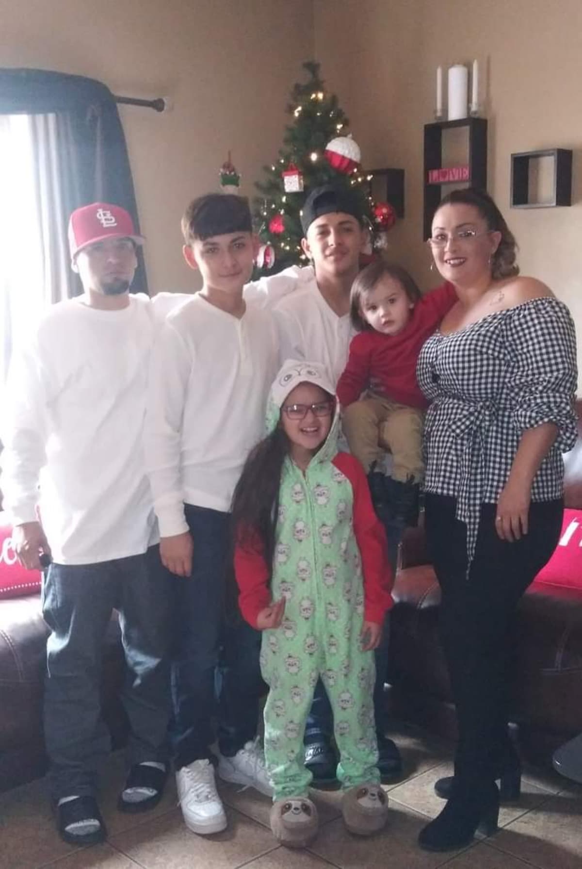 FamilyOf6Displaced
