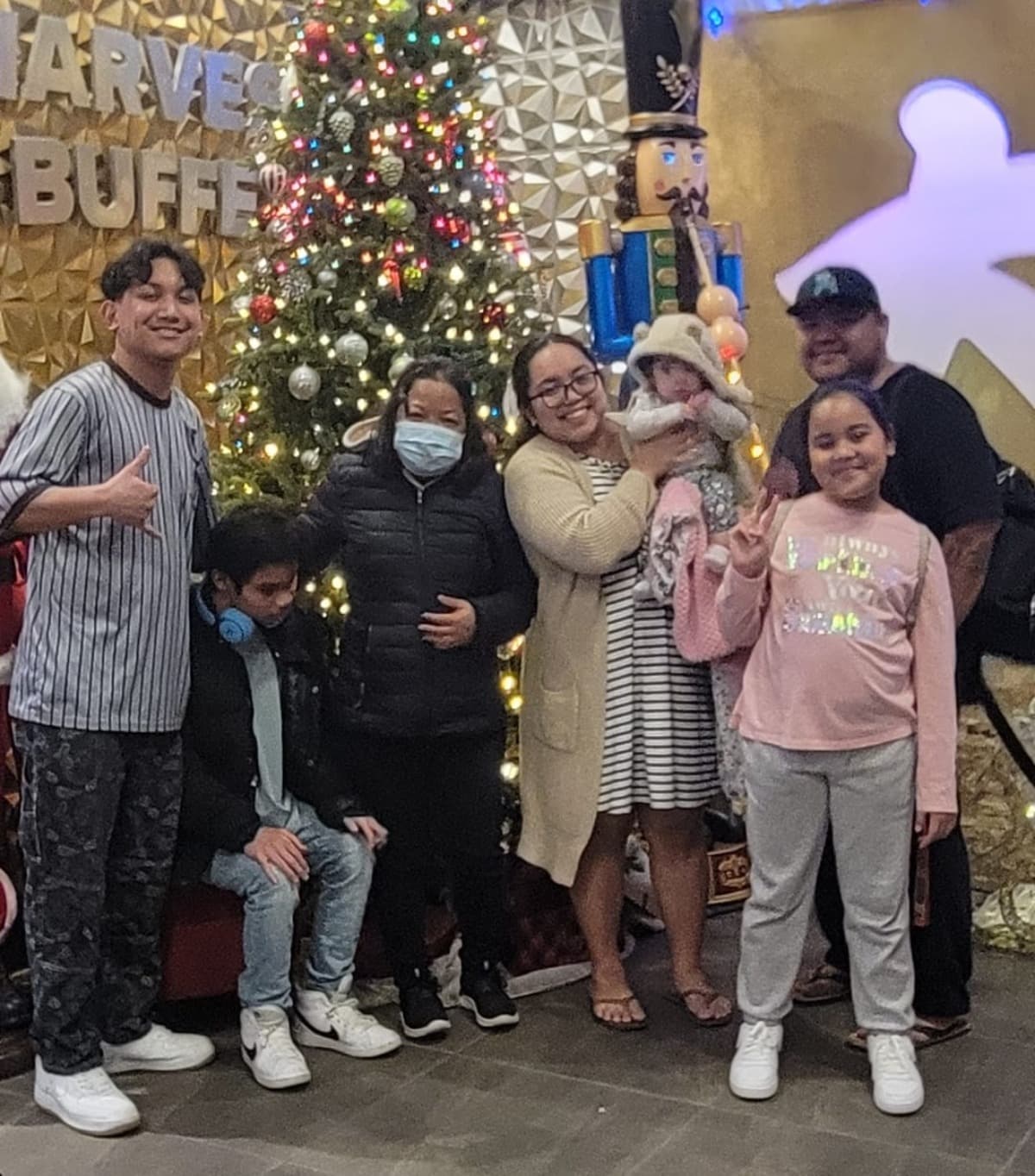 HelpMonaGetMedicalTreatment