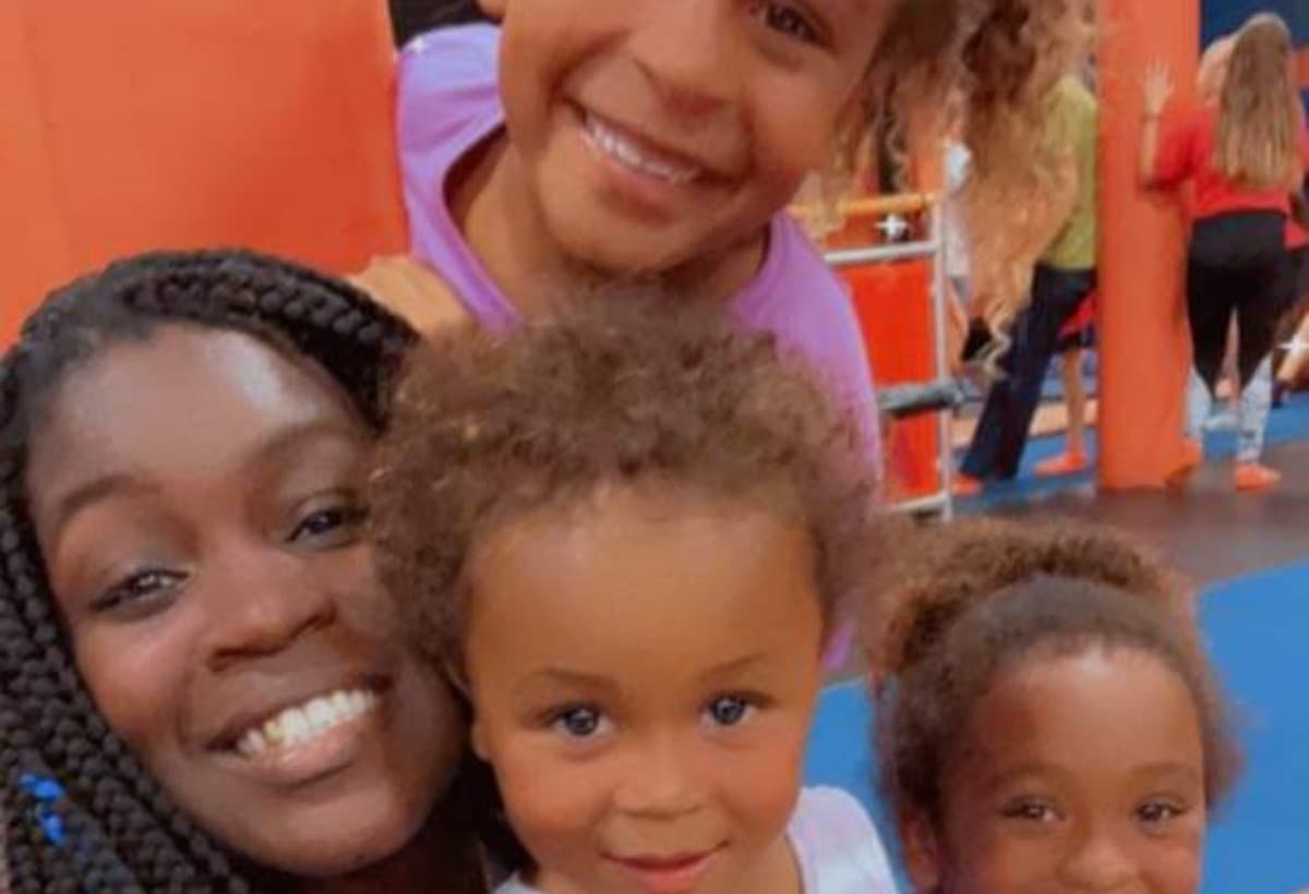 MomOf4KickedOutInHurricane