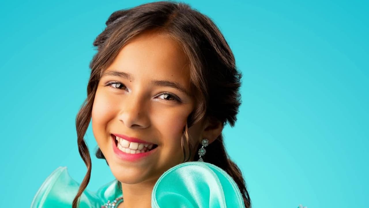 Isabella For Miss Hanover Beauties