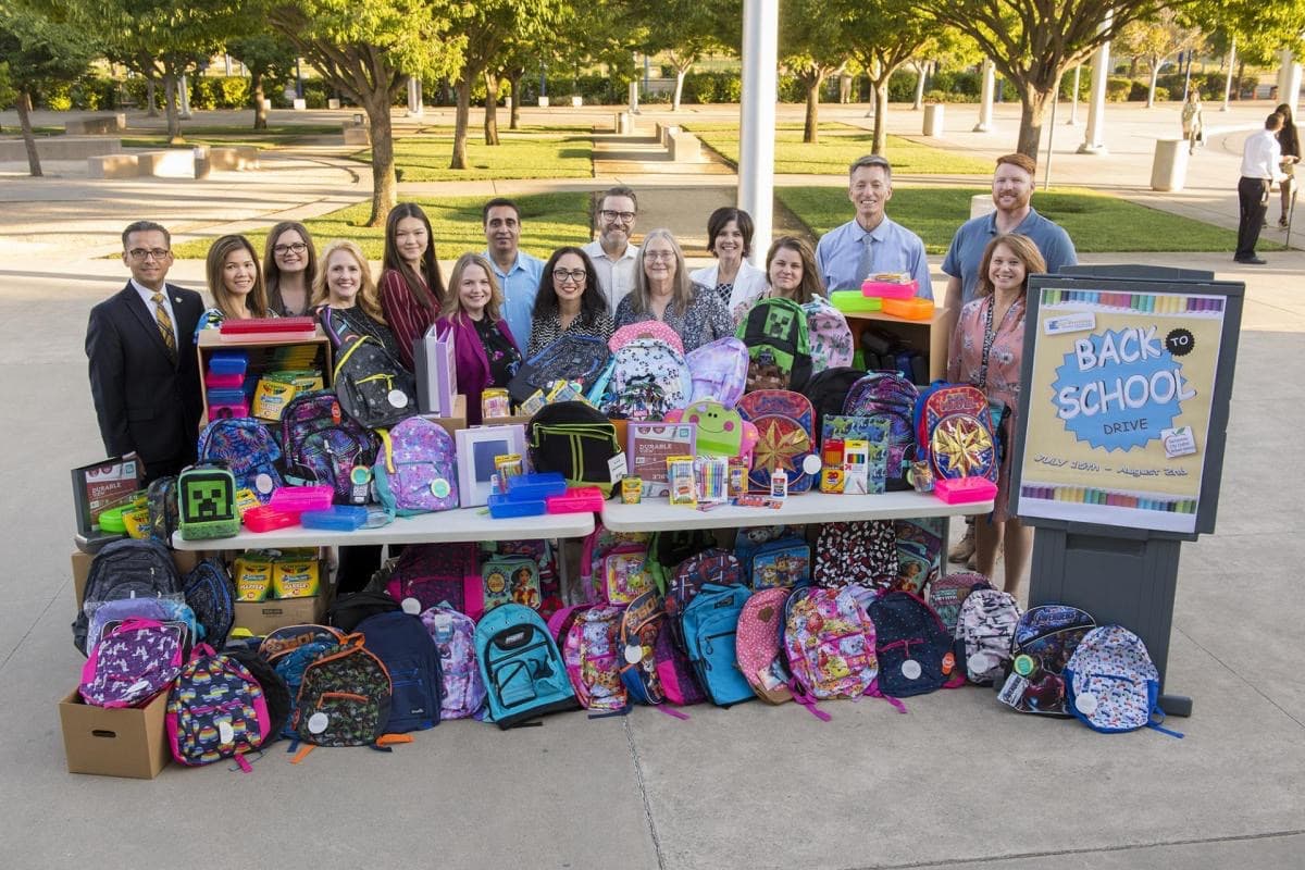 HelpYouthWithSchoolSupplies