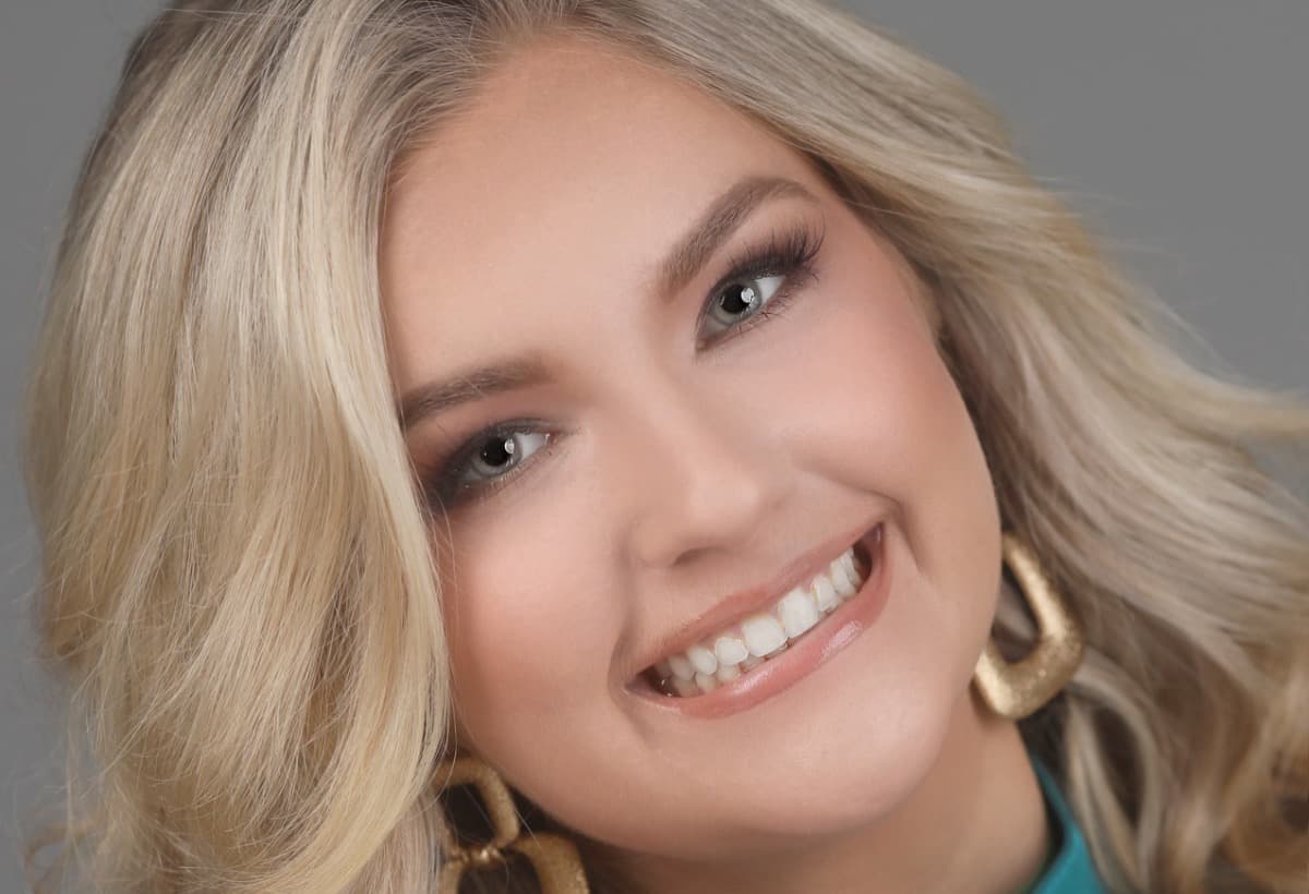 MissSandhillsTeenEmilyDeans