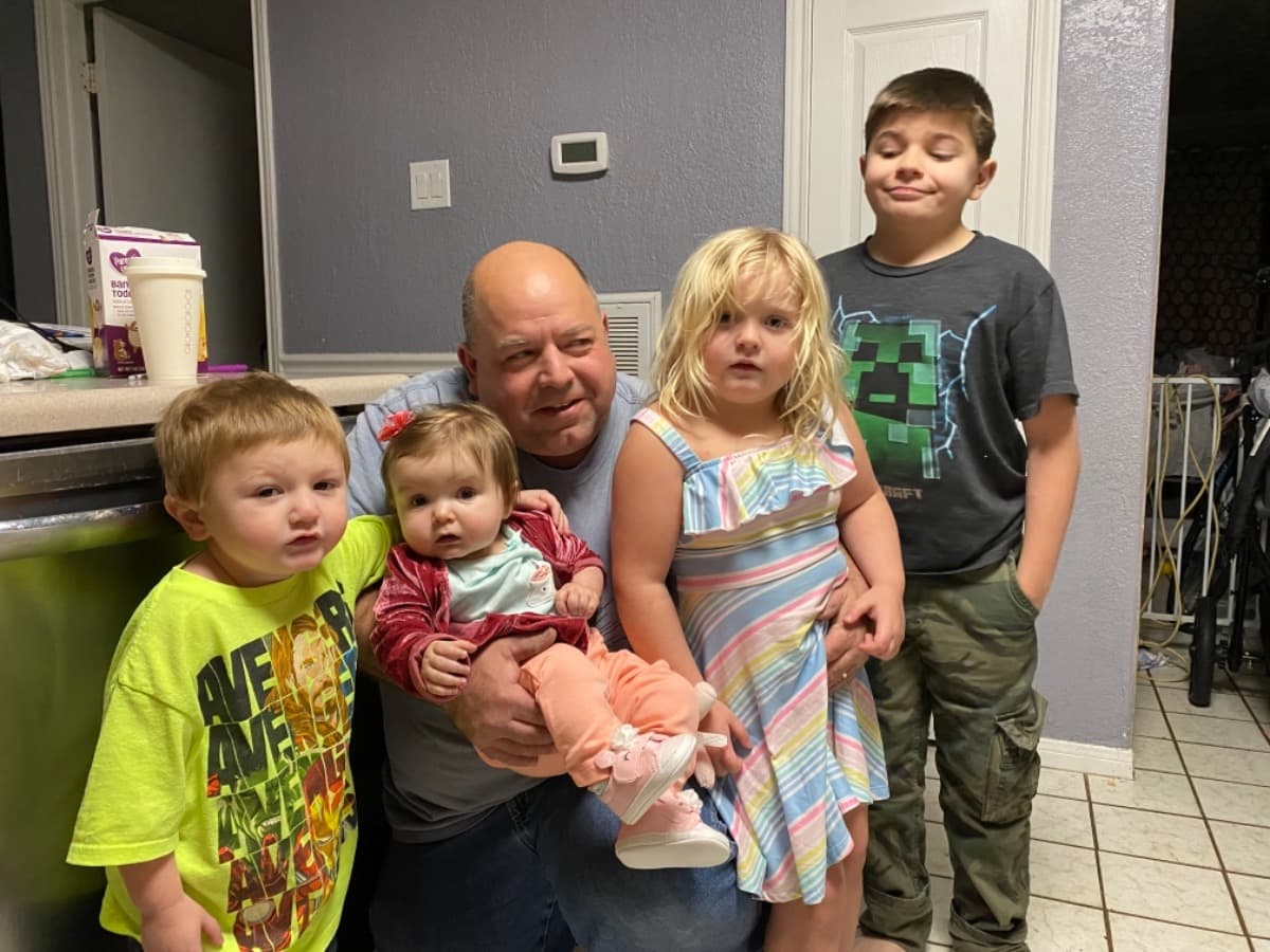 WidowedWithFourYoungKids