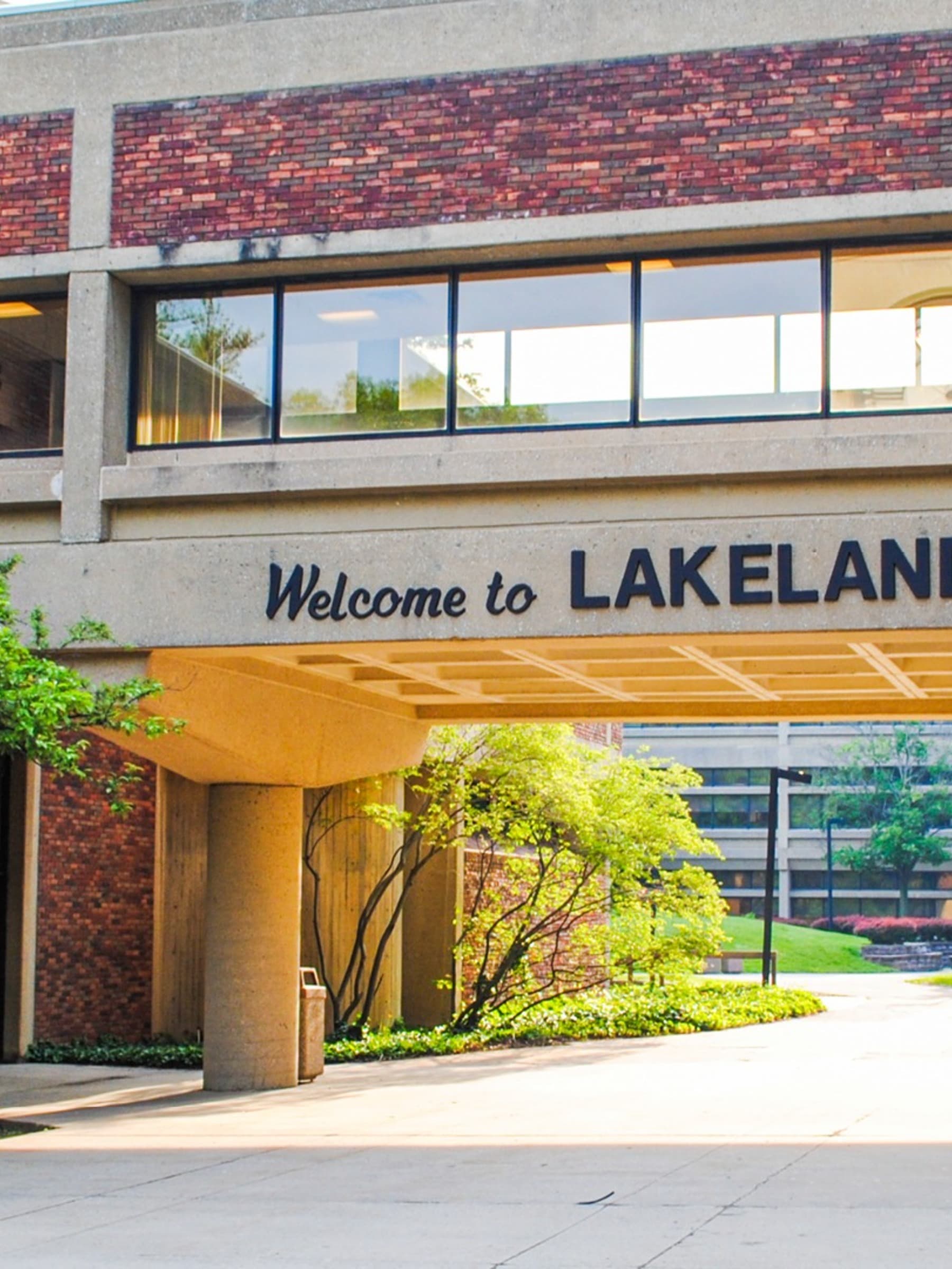 LakelandCaresCupboard