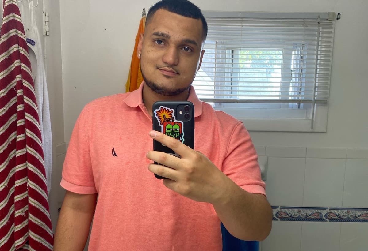 HomelessNeedMoneyForAStudio