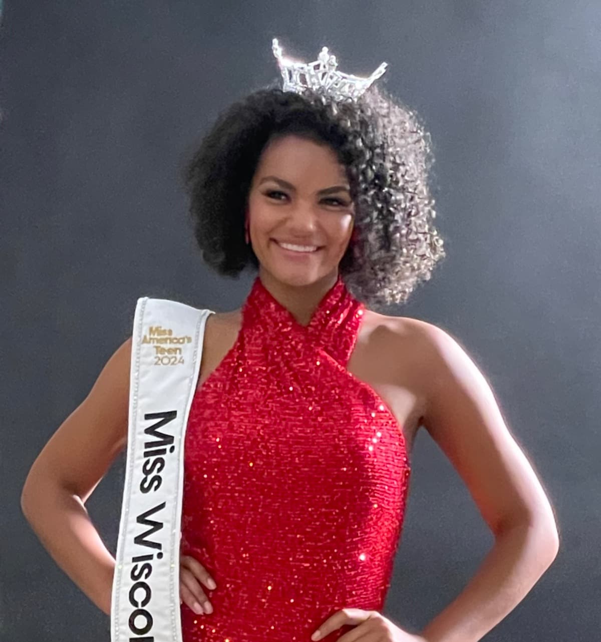 EllaBeyMissWIsTeen2024