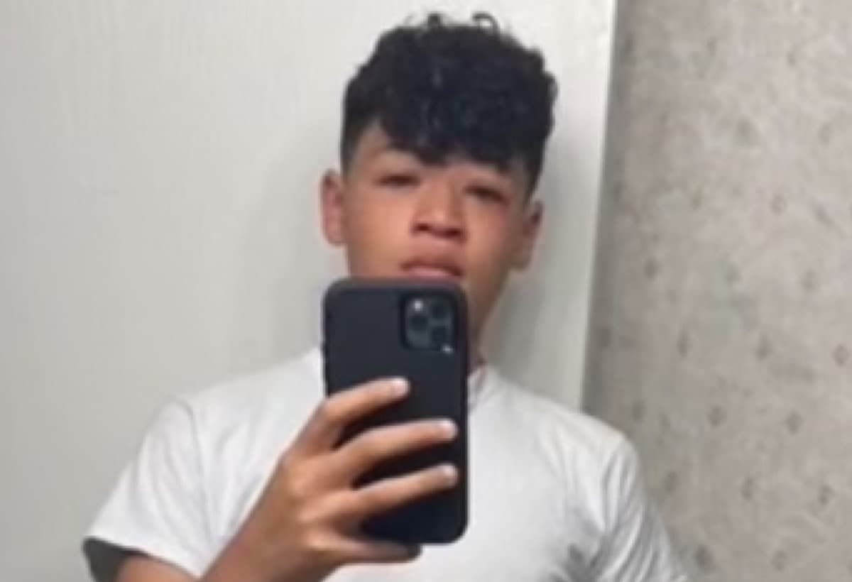 LacrosseGooglesForPoorIzzy