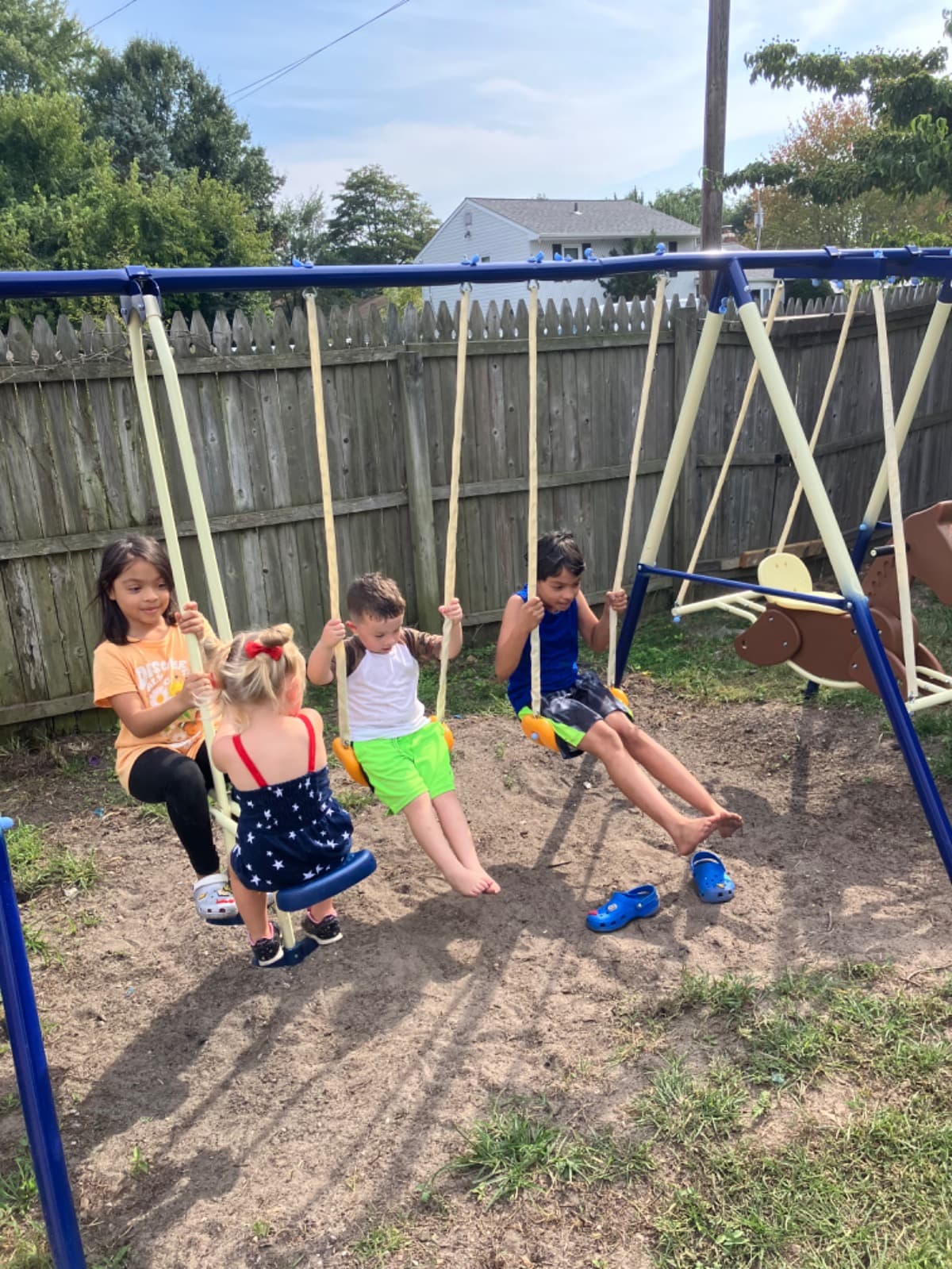 SingleMomOf4TrynaFindWork