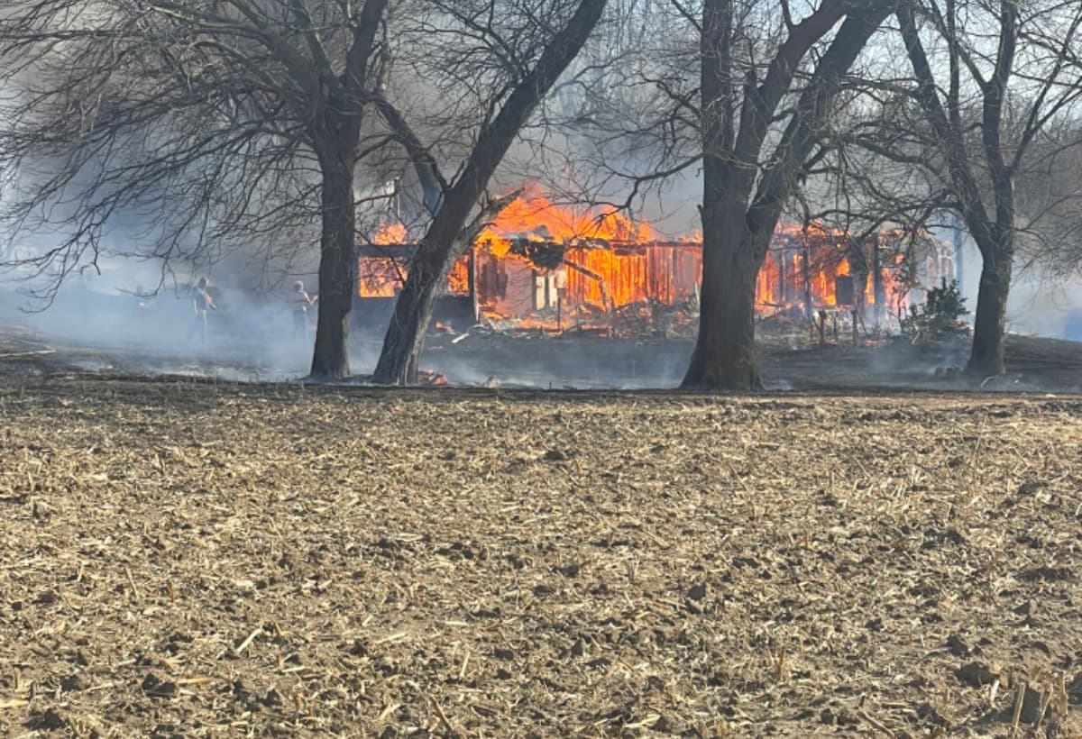 RuralCastanaHouseFire