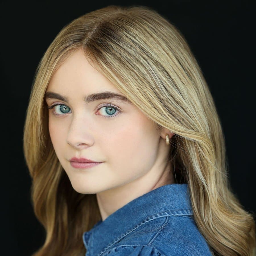Anabelle Holloway