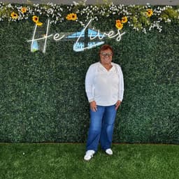 Gayle Lecus